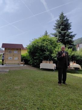 Učni čebelnjak v Debru 5